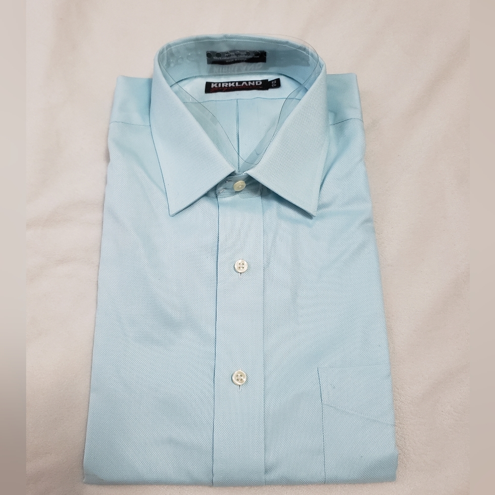 Kirkland Signature • Long Sleeve Dress Shirt • Non-Iron • Blue • 16 x 33